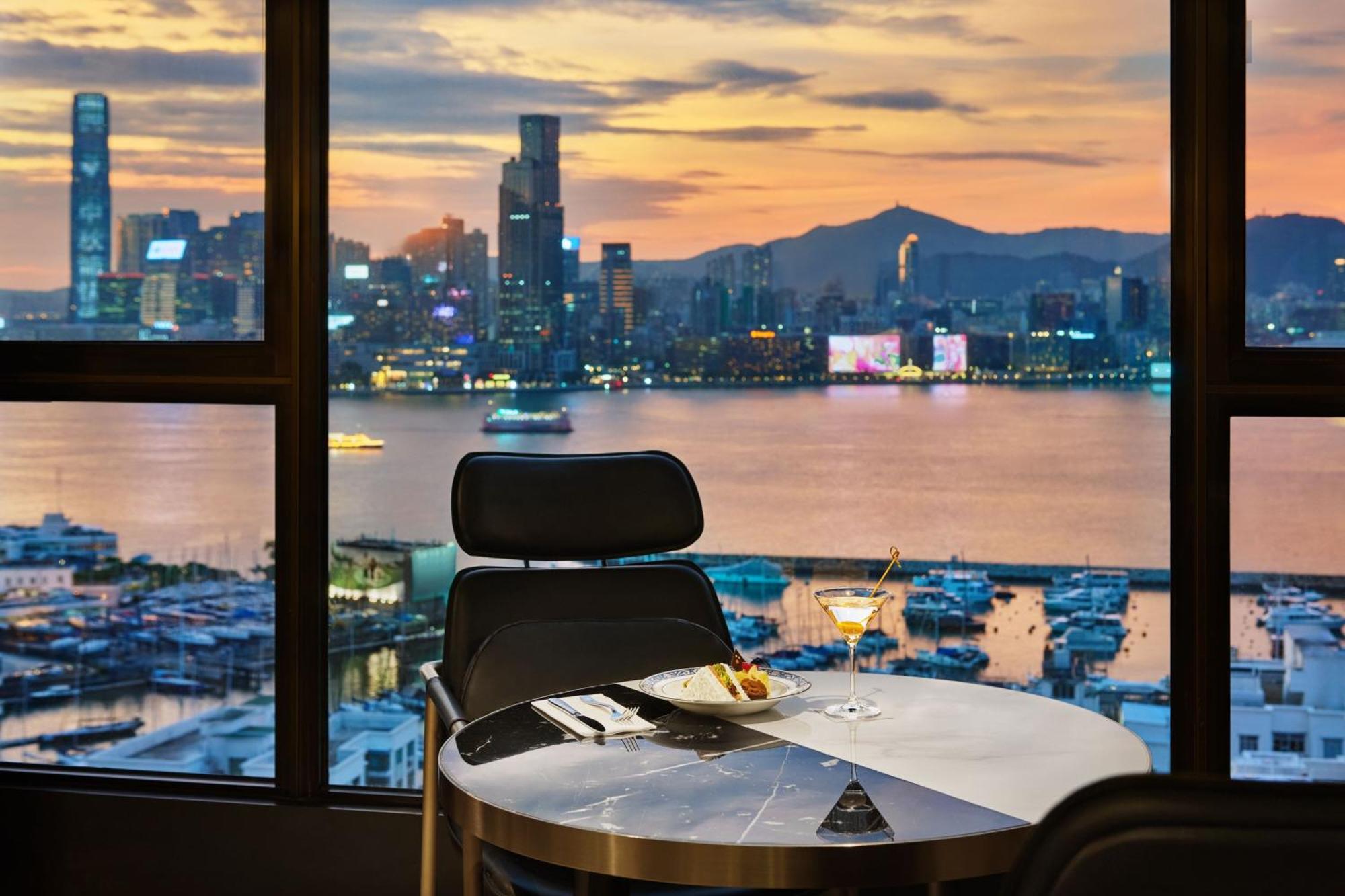 Hotel The Park Lane Hong Kong, Autograph Collection Exterior foto View from the Club Lounge